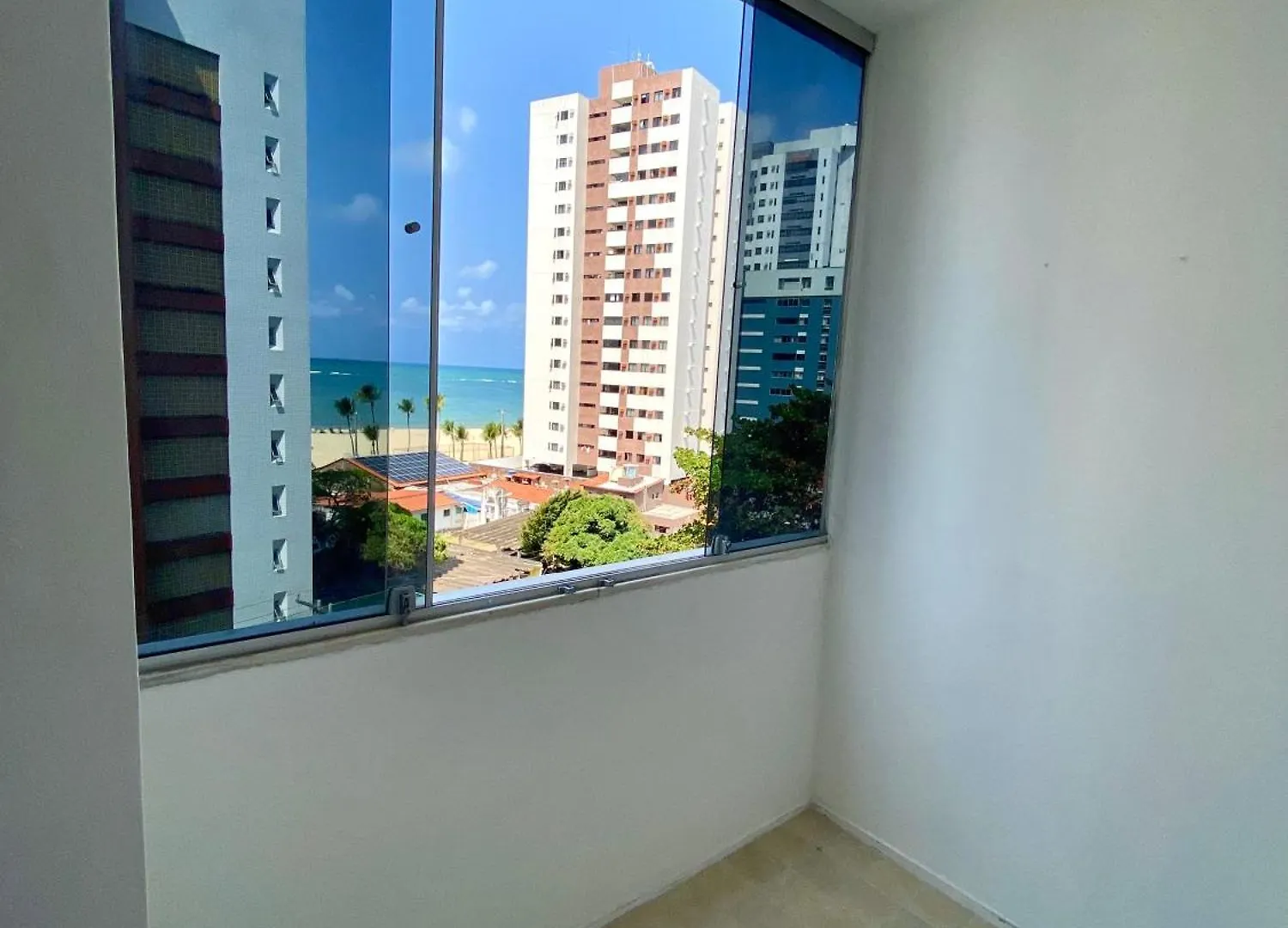 Apartment Beira Mar, Cama Queen, Lava-E-Seca, Garagem Recife Brazil